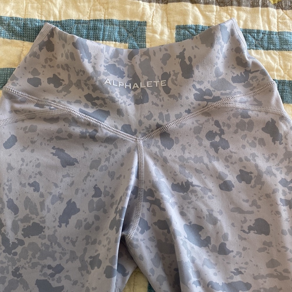 BRAND NEW Alphalete Surface Power Legging
